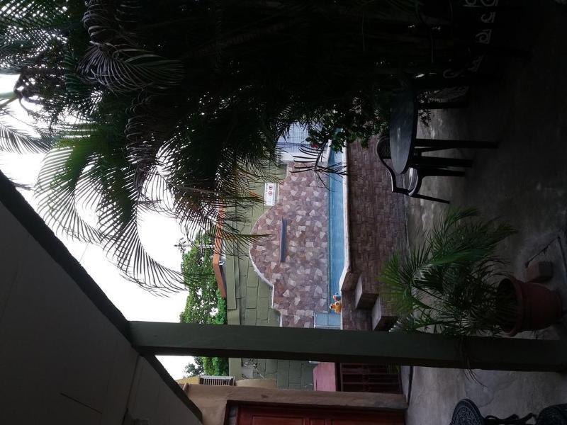 Cabinas Madeleine Puntarenas Buitenkant foto